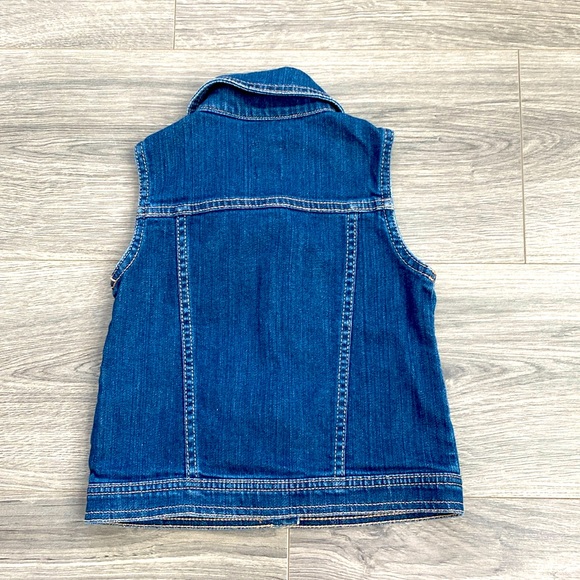 Girls Vests Size 5T (2) - Picture 9 of 11